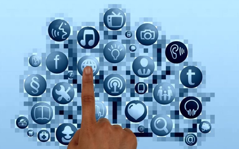 redes sociales empresa